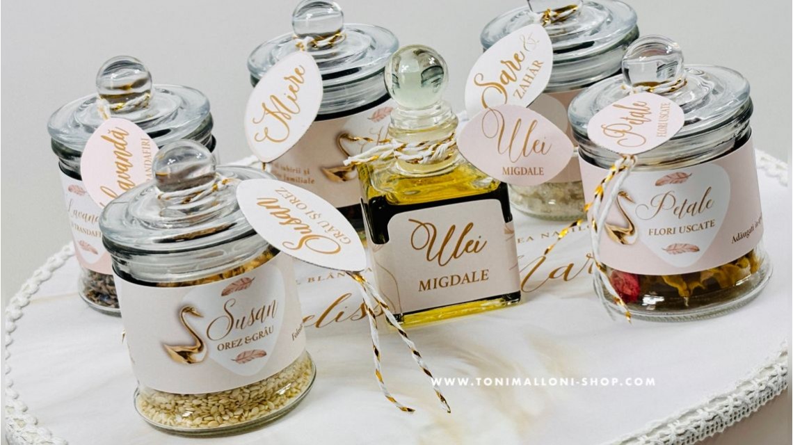 SET PRIMA BĂIȚĂ DUPĂ BOTEZ Ritualul blând al apei vegheat de nași Swan Feather 56